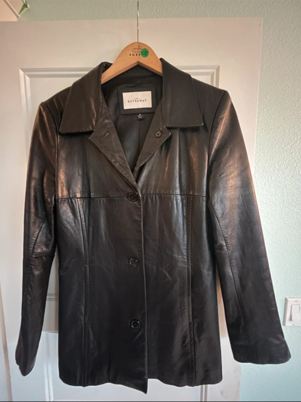 Lady Hathaway  Women's Black Leather Button Front Coat 90s